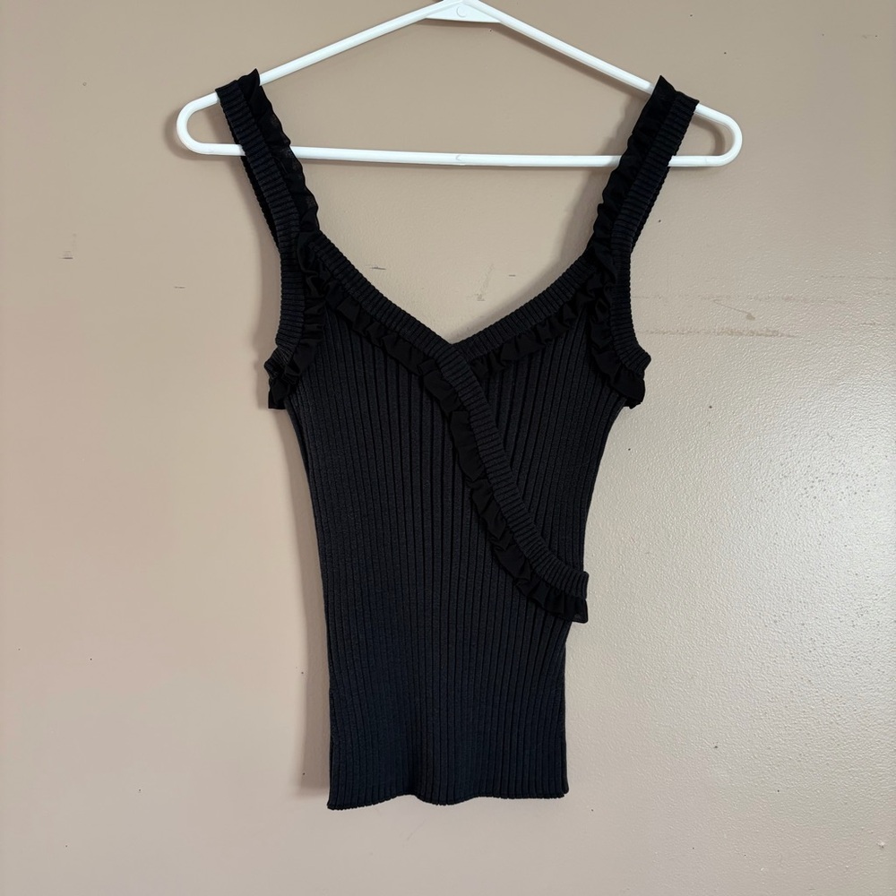Cable & Gauge Black Ribbed Ruffle Tank Top